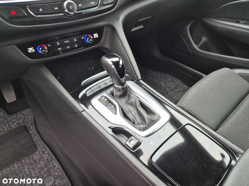 Opel Insignia 2.0 Automatik Business Elegance - 35