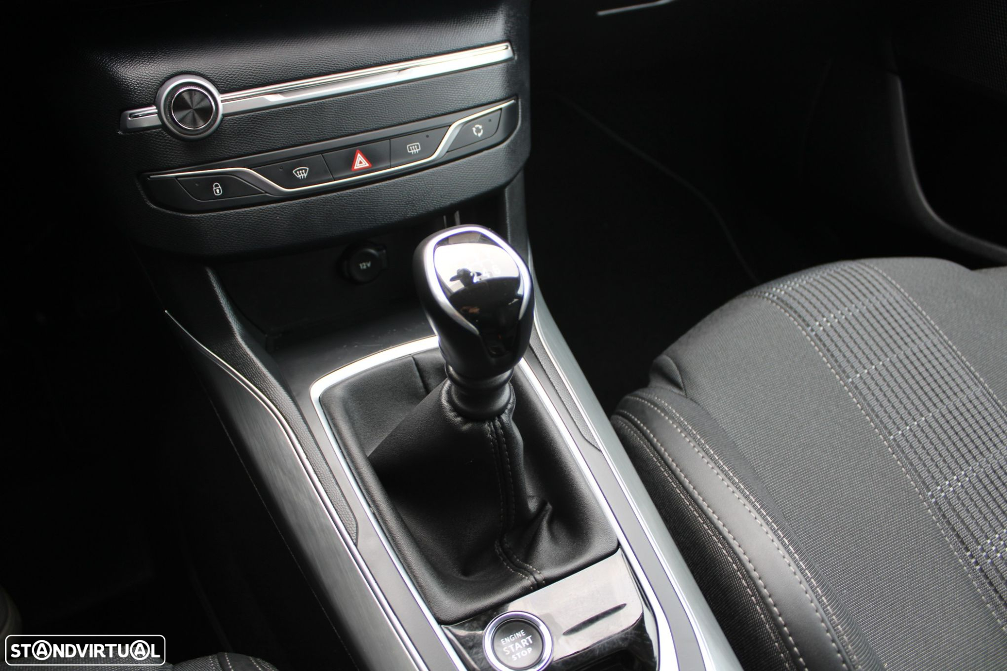 Peugeot 308 1.2 PureTech Allure - 30