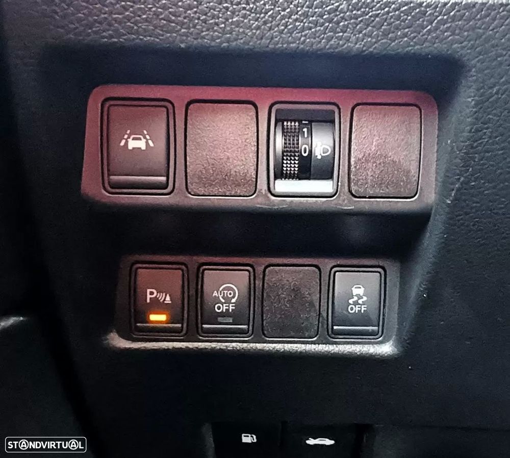 Nissan Qashqai 1.5 dCi N-Connecta RS+PS — fotografia 25