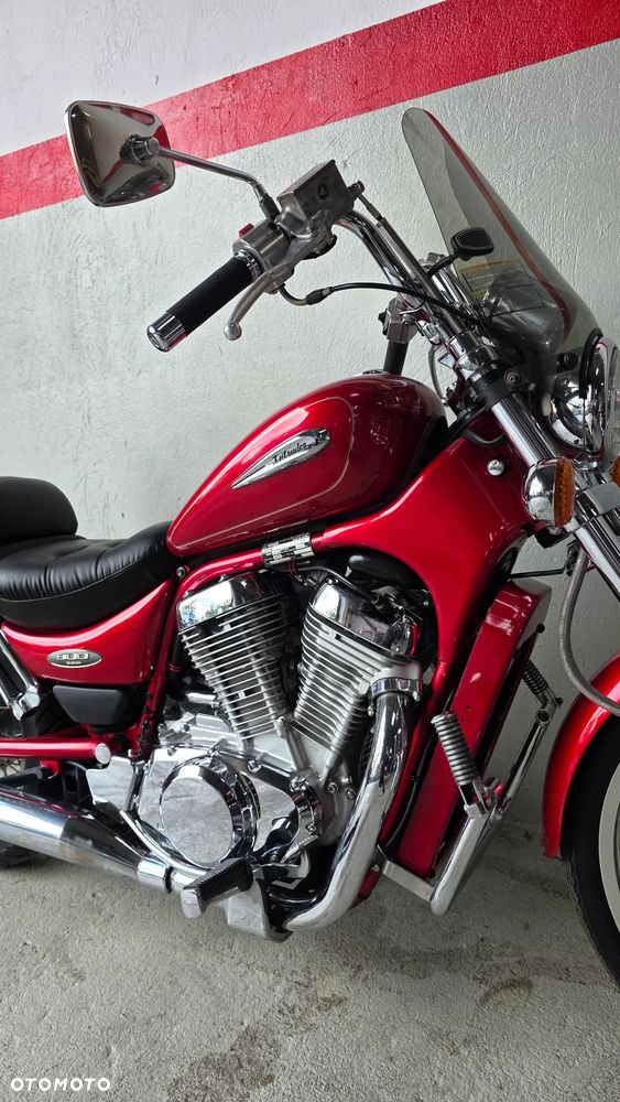 Suzuki Intruder - 19