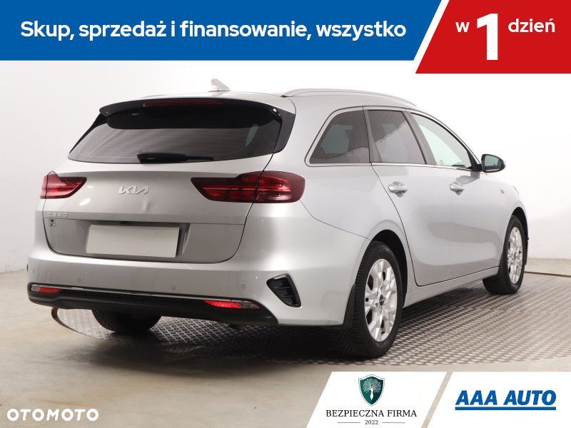 Kia Ceed - 7