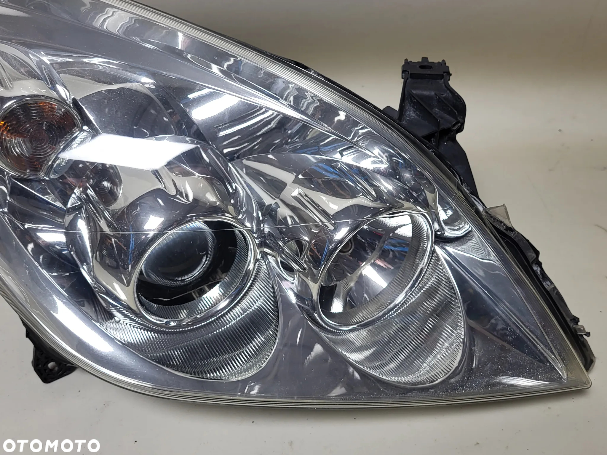 OPEL VECTRA C LIFT 05-08 PRZEDNIA LAMPA PRAWA EU - 4