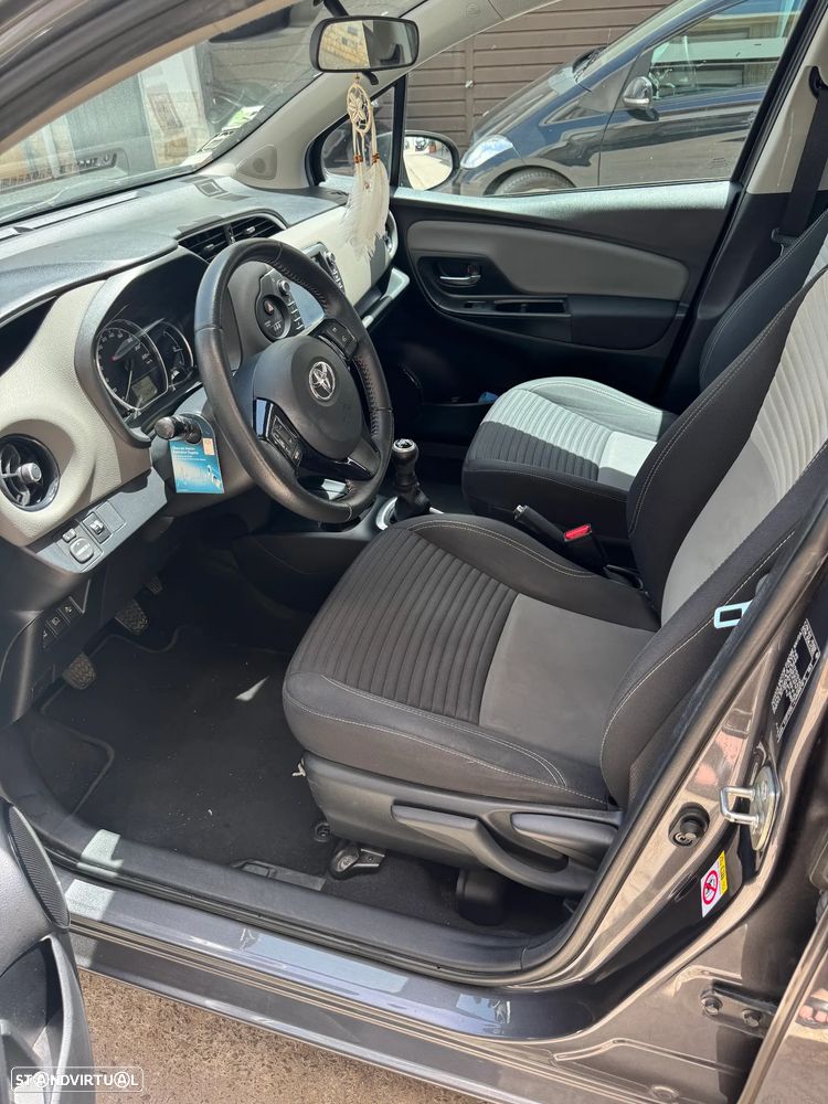 Toyota Yaris 1.0 VVT-i Comfort+P.Style - 3