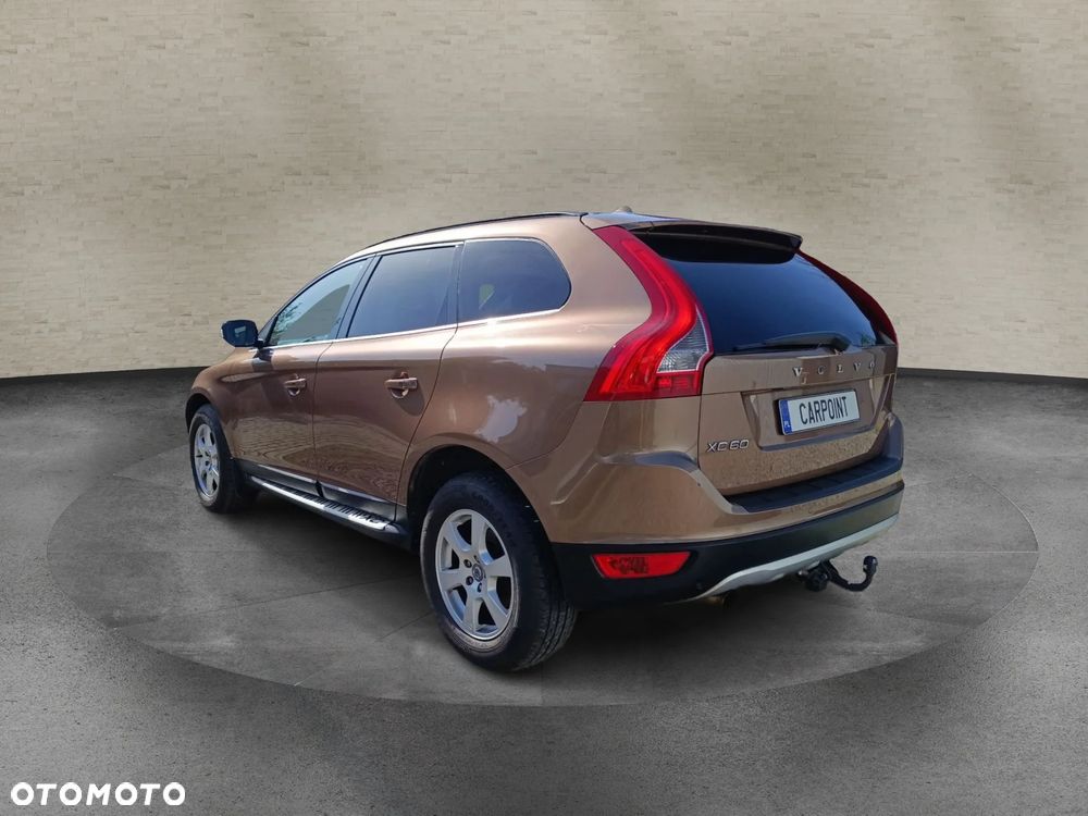 Volvo XC 60 DRIVe R Design - 6