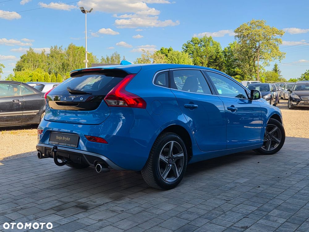 Volvo V40 D4 Kinetic - 13