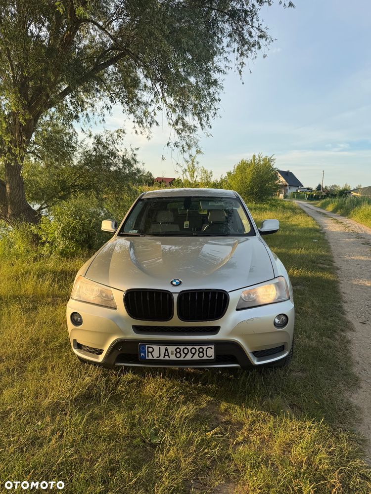 BMW X3 28i xDrive - 3
