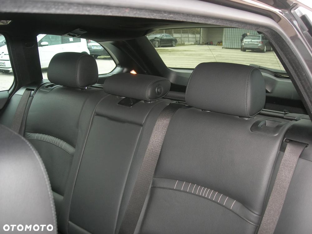 BMW Seria 5 530d xDrive Sport-Aut Luxury Line - 23