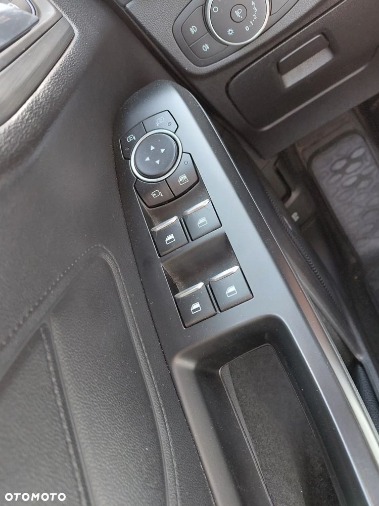 Ford Focus 1.5 EcoBoost Titanium ASS - 14