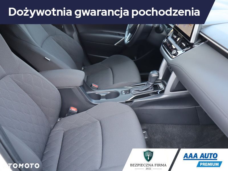 Toyota Corolla Cross - 10