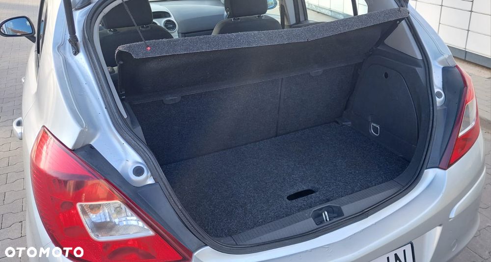 Opel Corsa 1.2 16V - 19