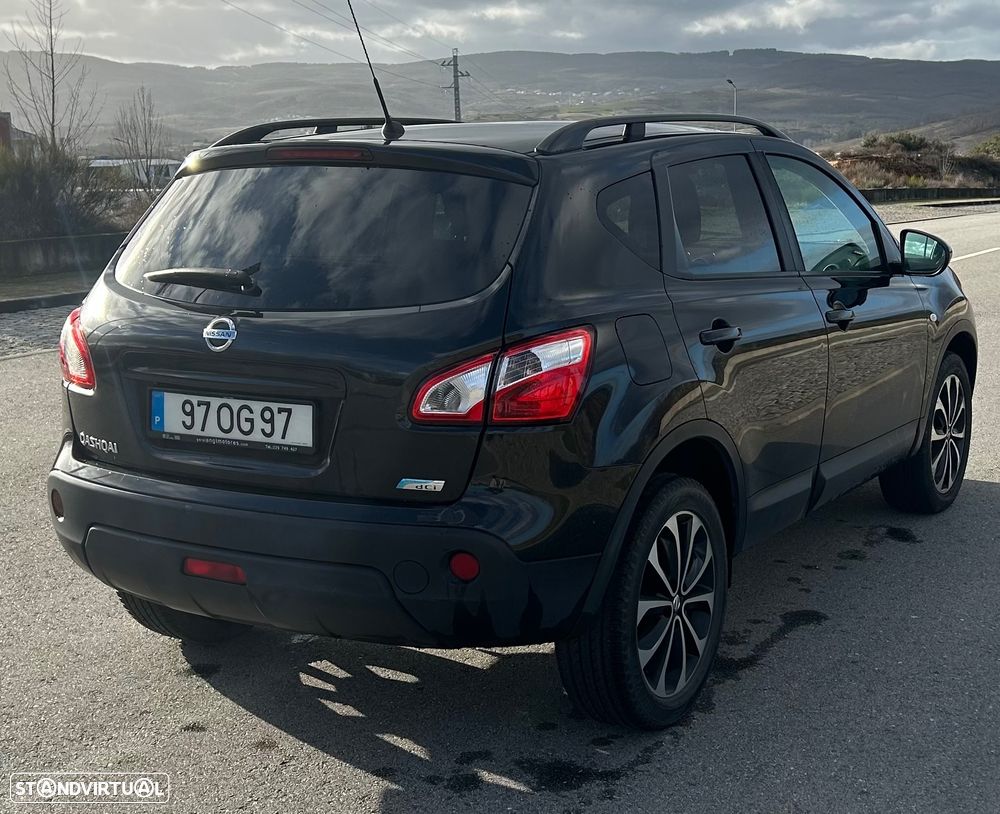 Nissan Qashqai 1.6 dCi Tekna Premium 17 Pele S P.Preta - 4