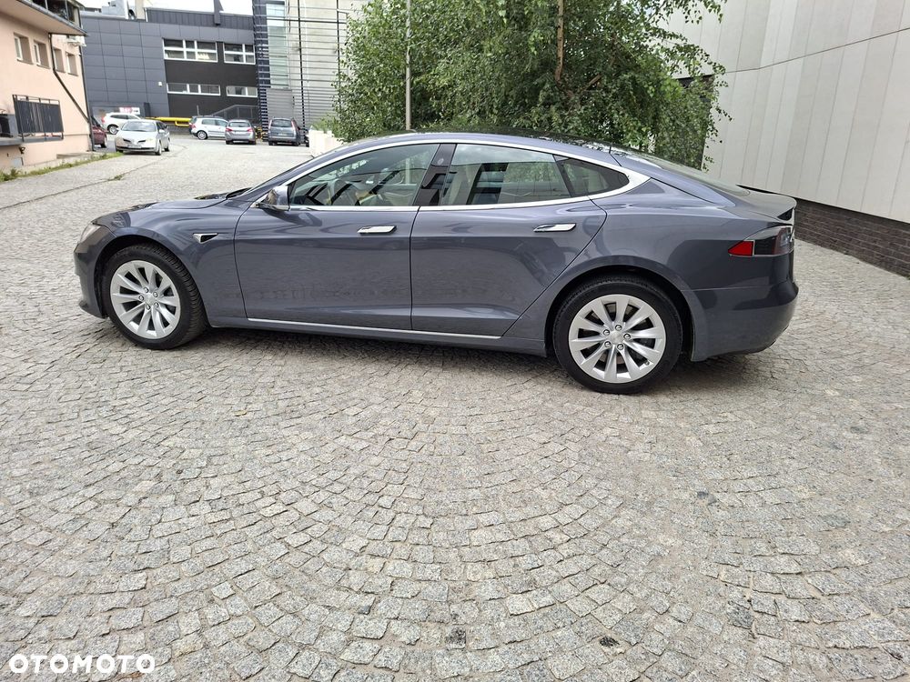 Tesla Model S Maximale Reichweite - 38