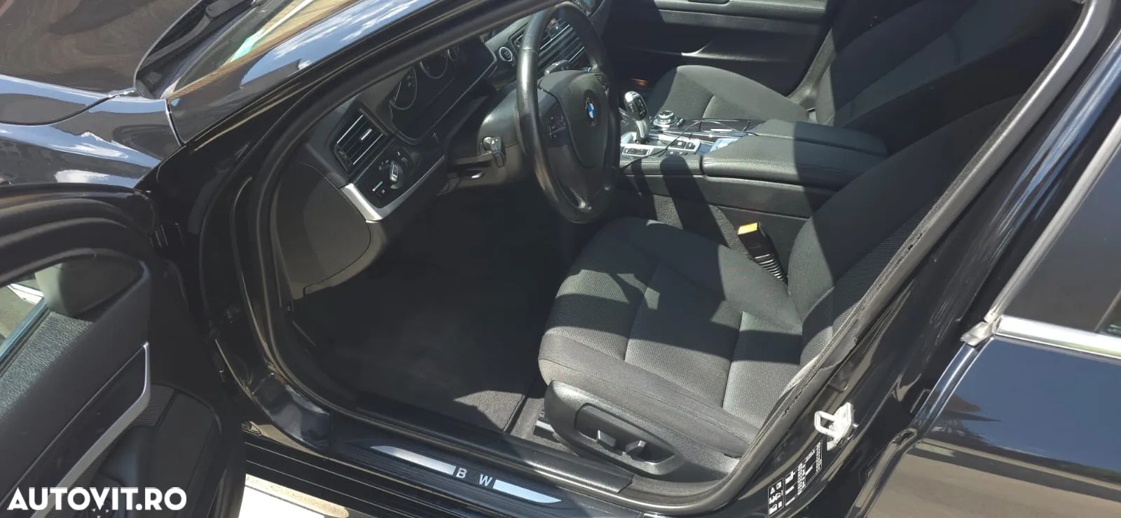 BMW Seria 5 520d xDrive AT - 6