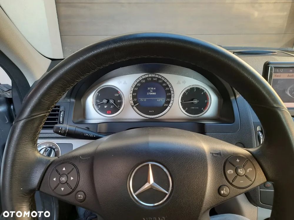 Mercedes-Benz Klasa C 220 CDI DPF Avantgarde - 15