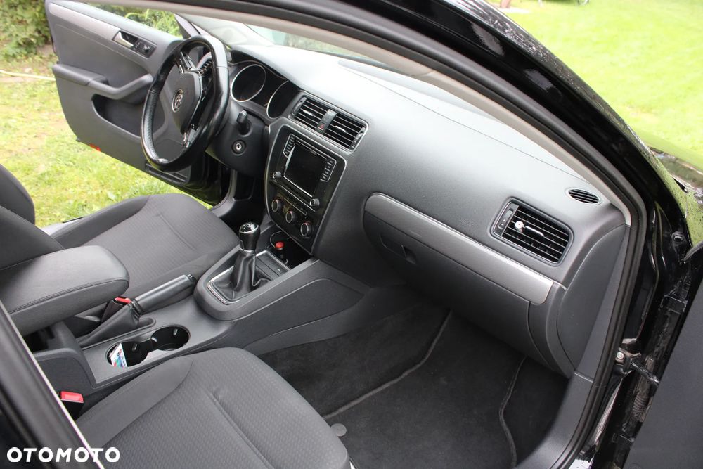 Volkswagen Jetta 2.0 TDI DPF BMT Highline - 4