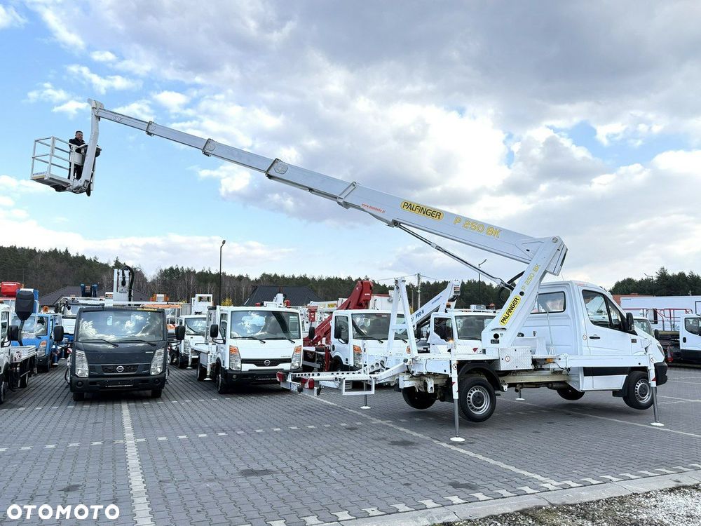 Mercedes-Benz Sprinter - 10