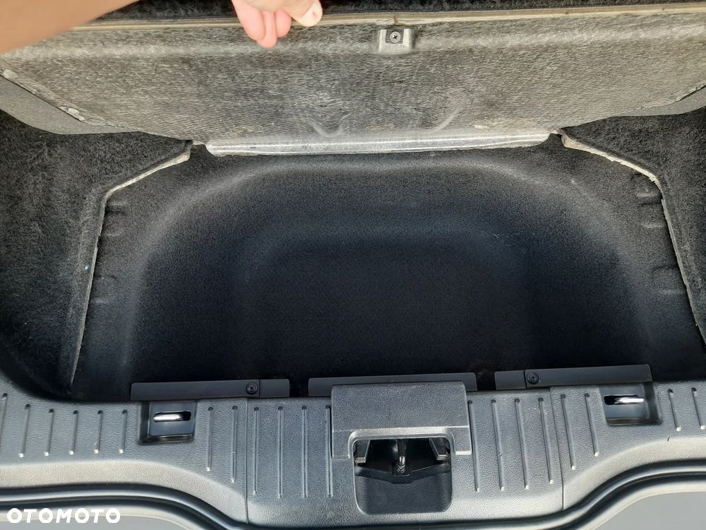 Ford Galaxy 1.8 TDCi Ghia - 20