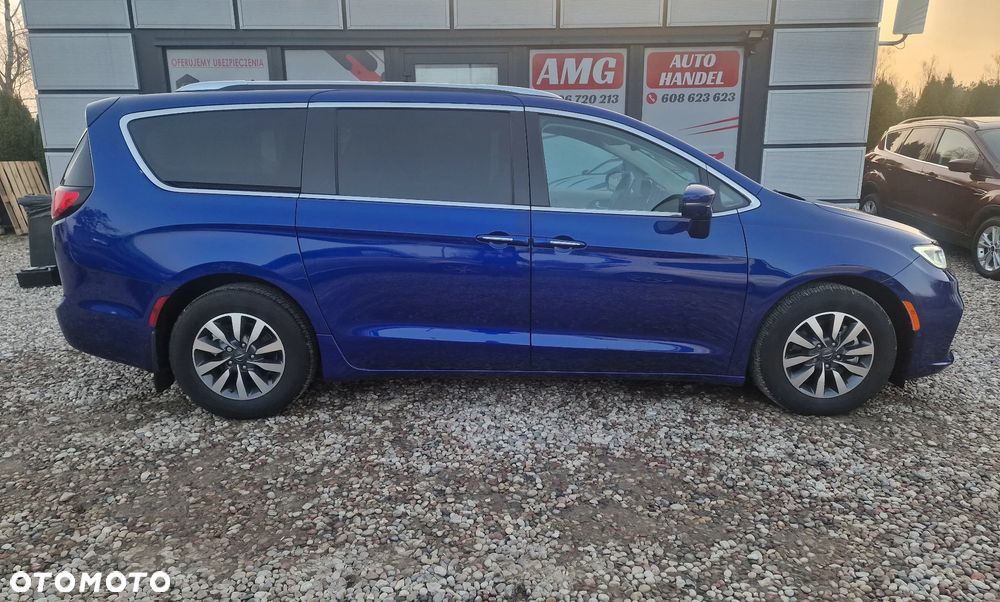 Chrysler Pacifica - 6