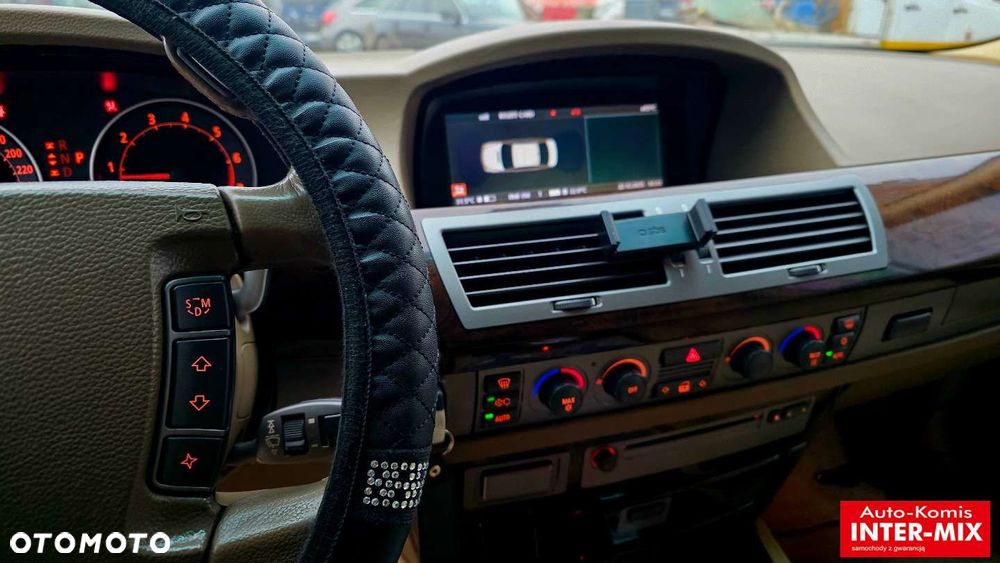 BMW Seria 7 - 28