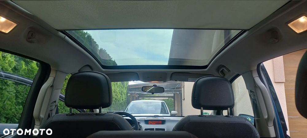 Opel Meriva 1.4 T Cosmo - 11