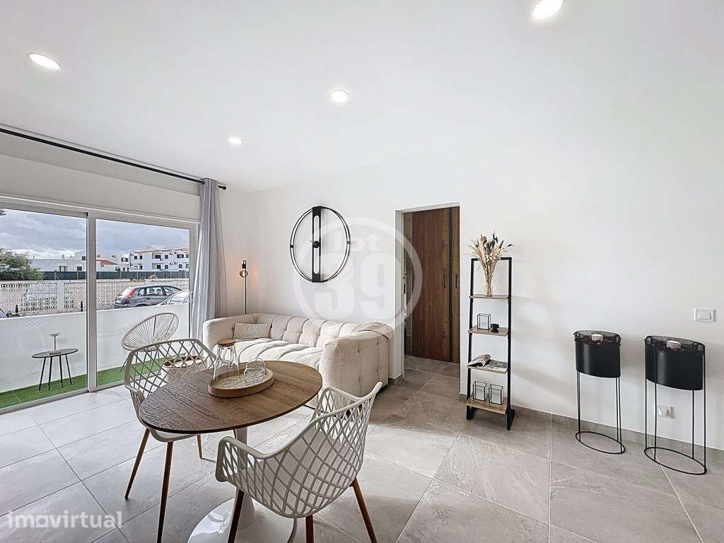 Apartamento T0+1 quarto renovado | Albufeira , Oura - Grande imagem: 3/32