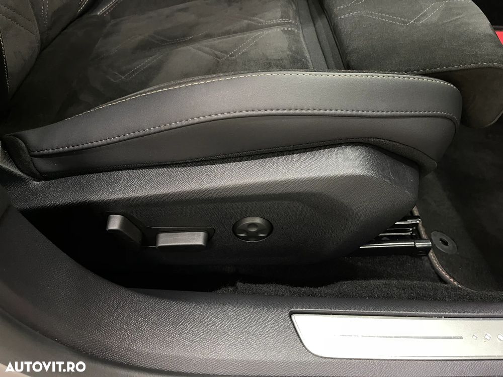 DS Automobiles DS 9 1.6 PHeV FWD 250 EAT8 PERFORMANCE Line + - 28