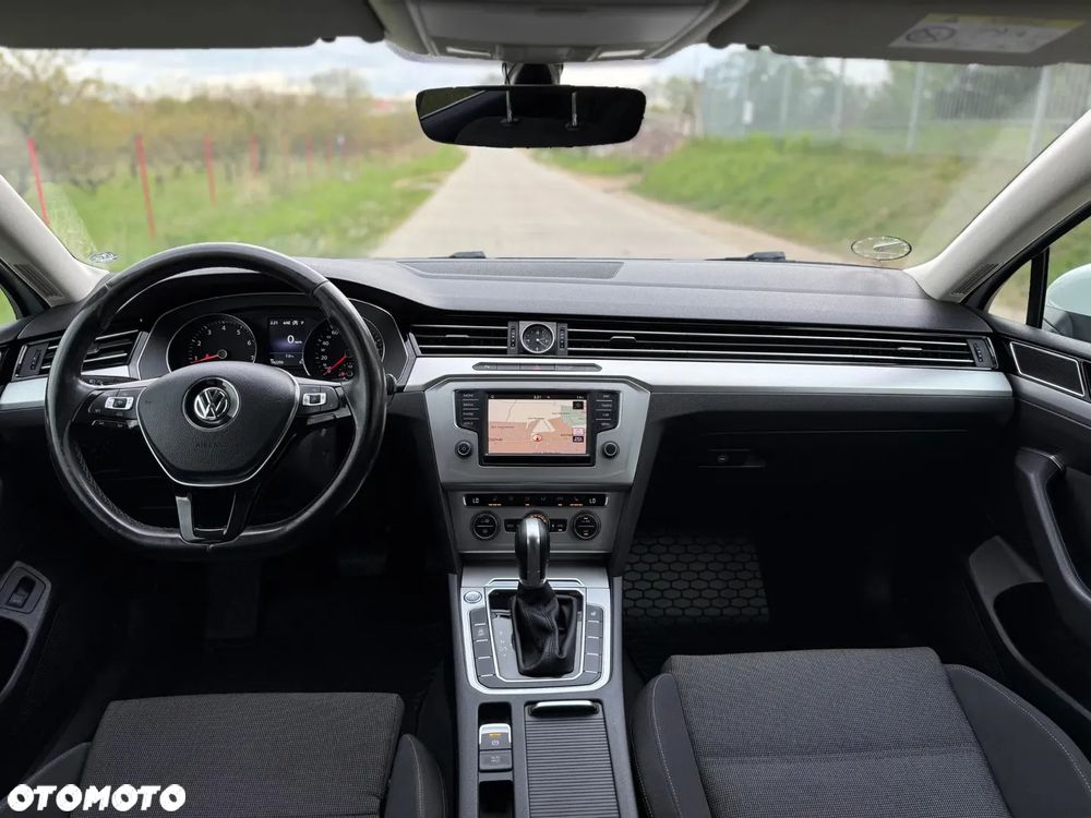 Volkswagen Passat - 37