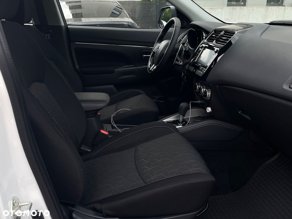 Mitsubishi ASX 2.0 2WD CVT Plus - 17