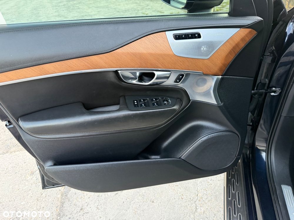 Volvo XC 90 - 18