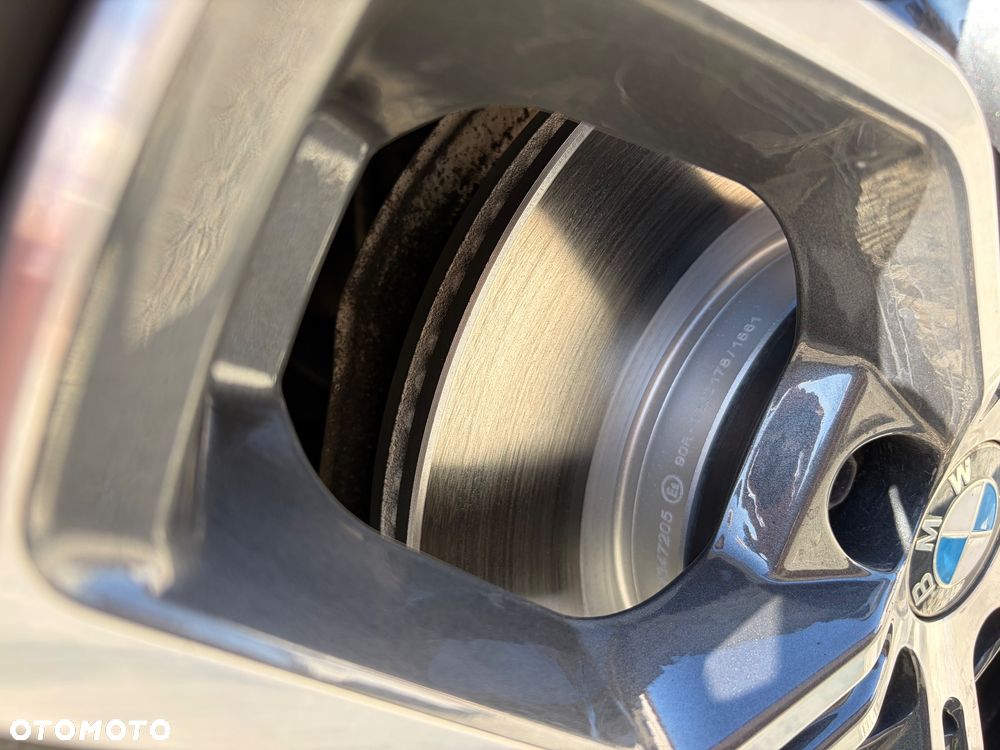 BMW X1 sDrive18d - 15