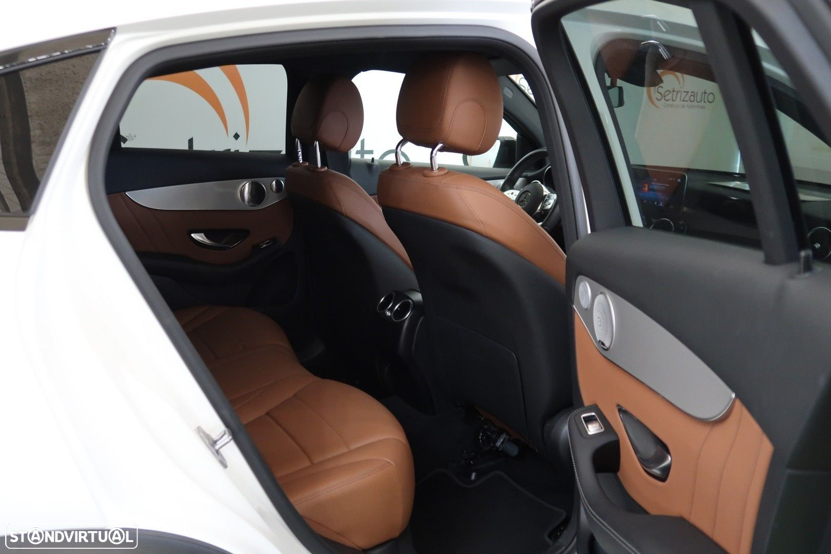 Mercedes-Benz GLC 300 e Coupé 4Matic - 11
