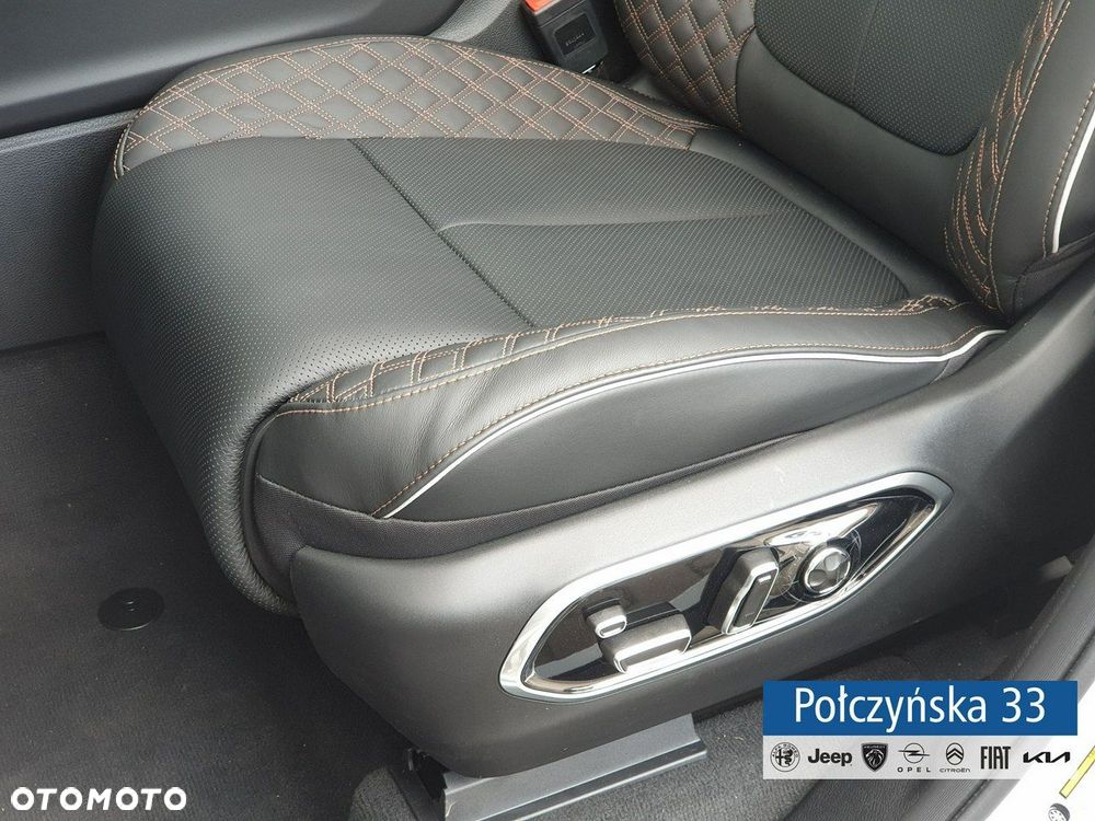 Jeep Grand Cherokee - 28