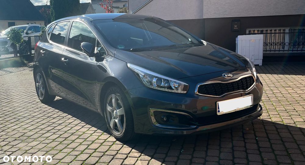 Kia Ceed - 5