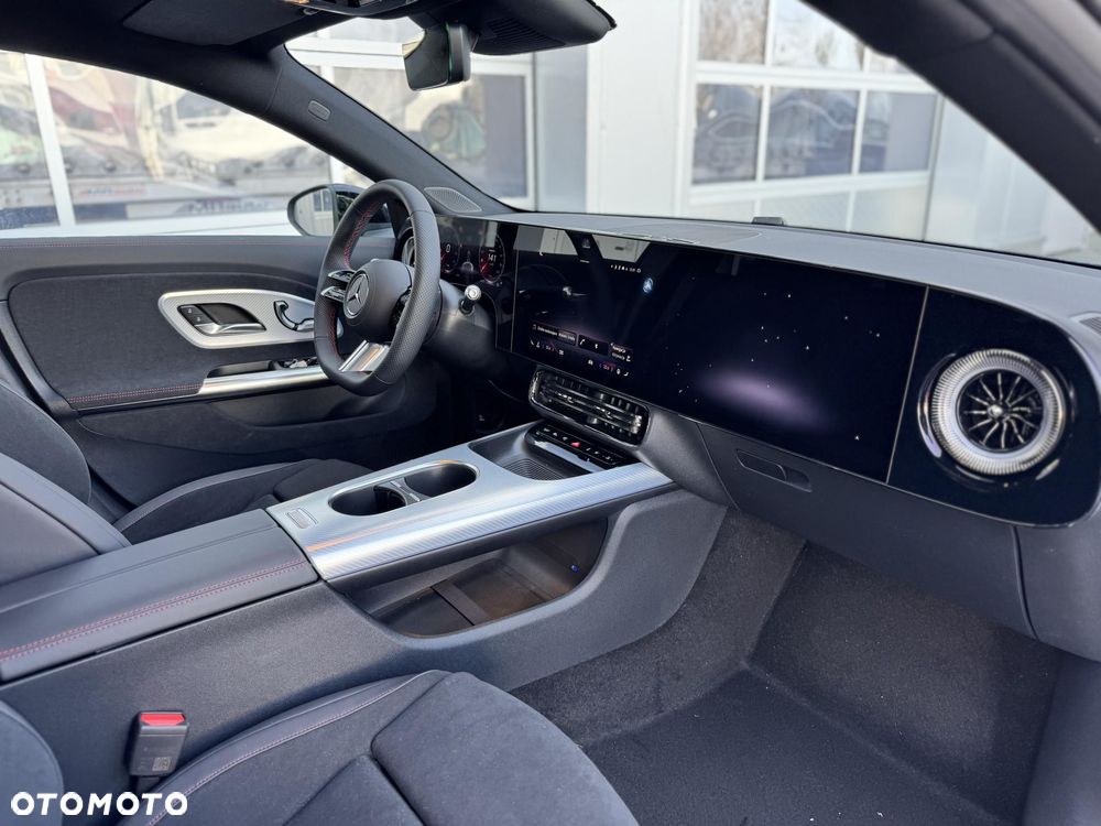 Mercedes-Benz CLA - 18
