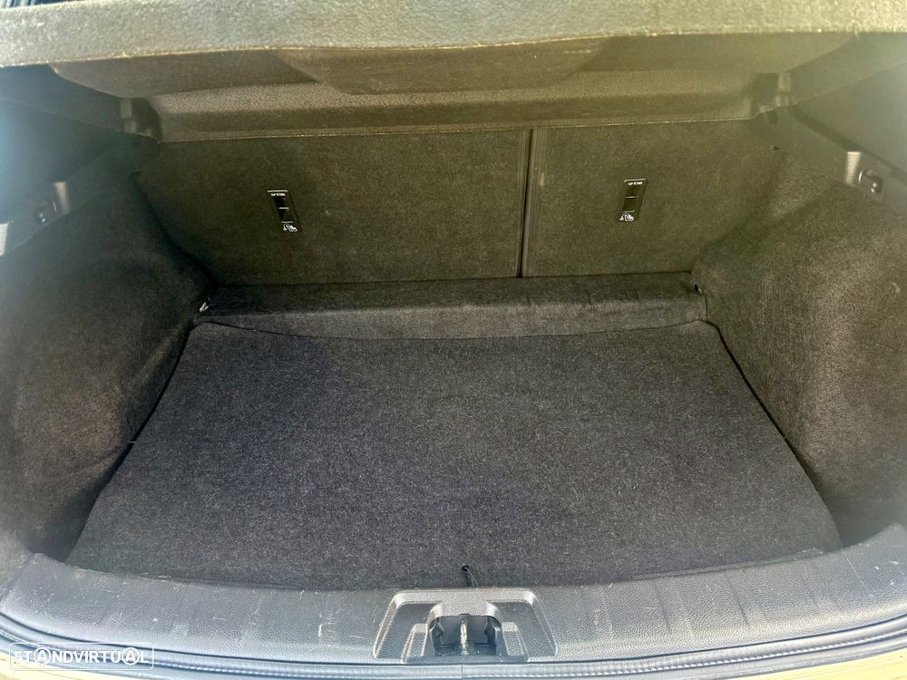 Nissan Qashqai 1.5 dCi N-Connecta J18+Led - 12