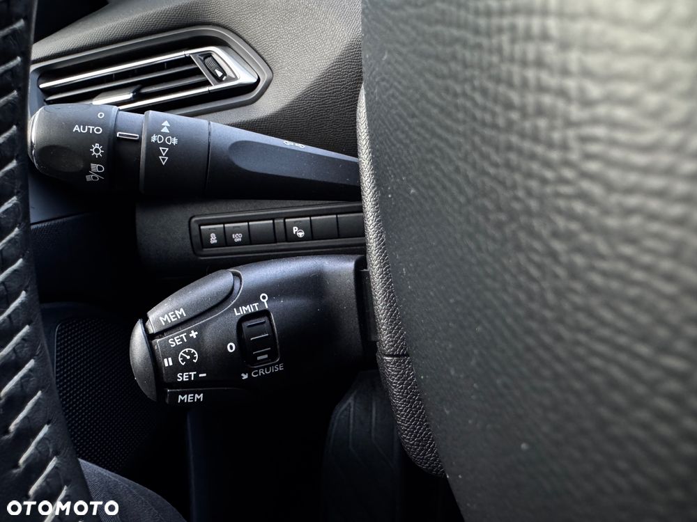 Peugeot 308 SW BlueHDi 150 Automatik Stop & Start Allure - 14