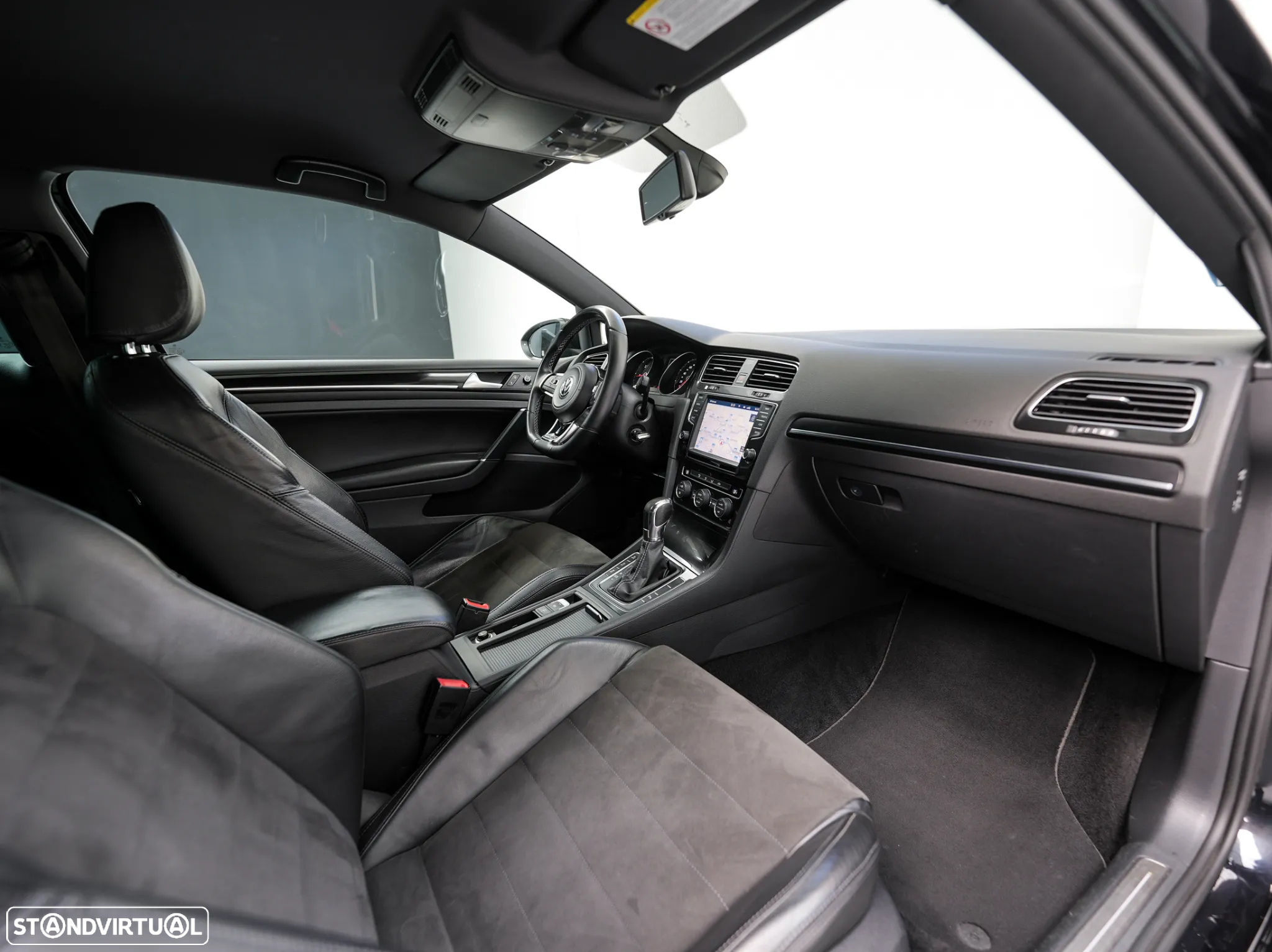 VW Golf 2.0 TDi GTD DSG - 19