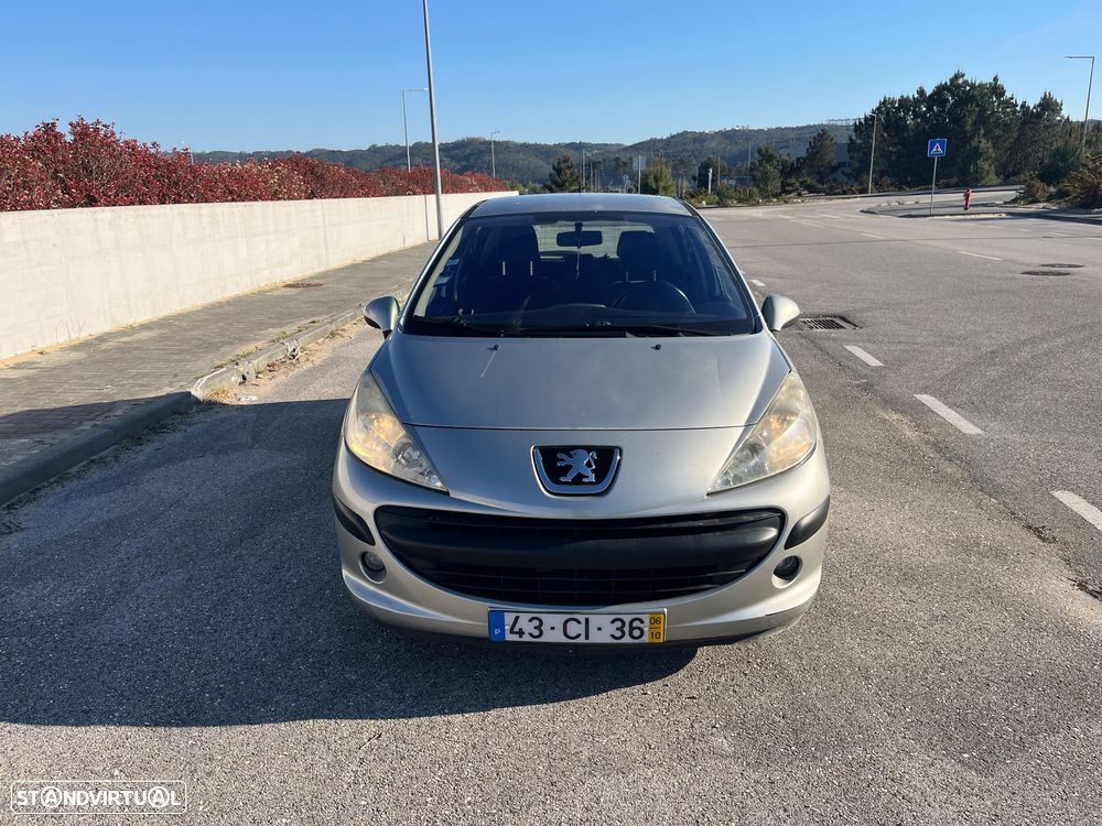Peugeot 207 1.4 16V Trendy - 1