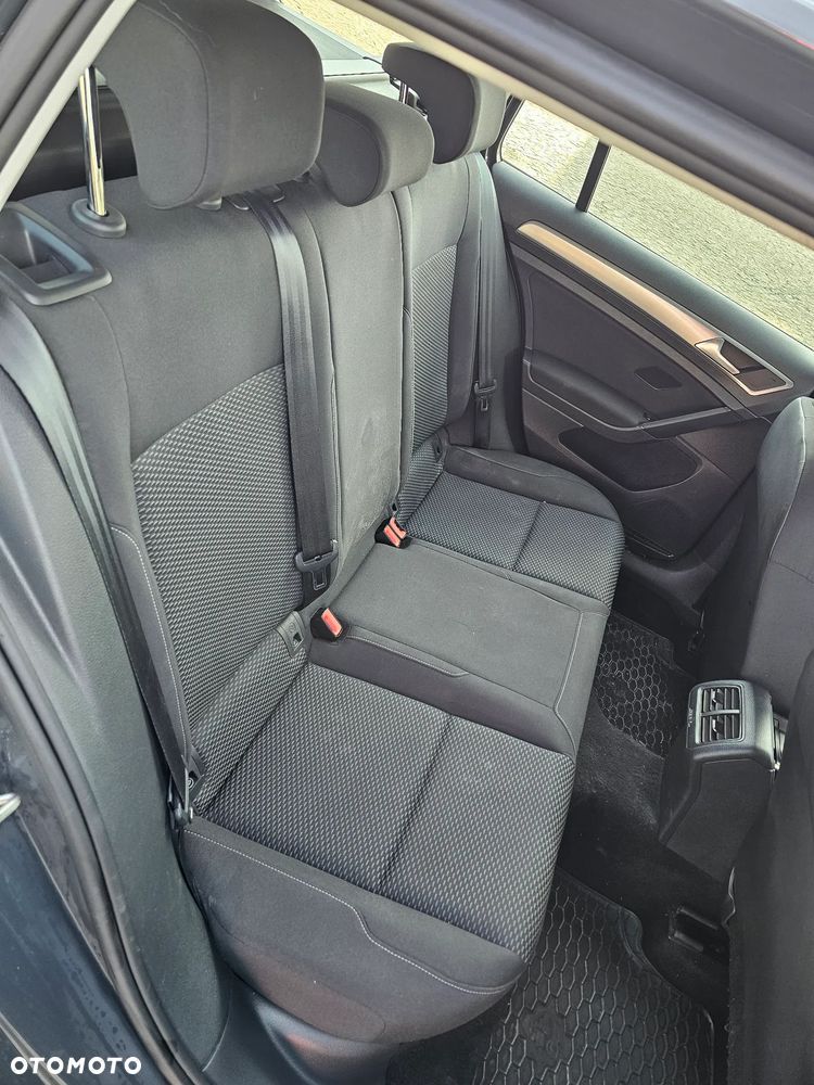 Volkswagen Golf 1.0 TSI Comfortline - 25