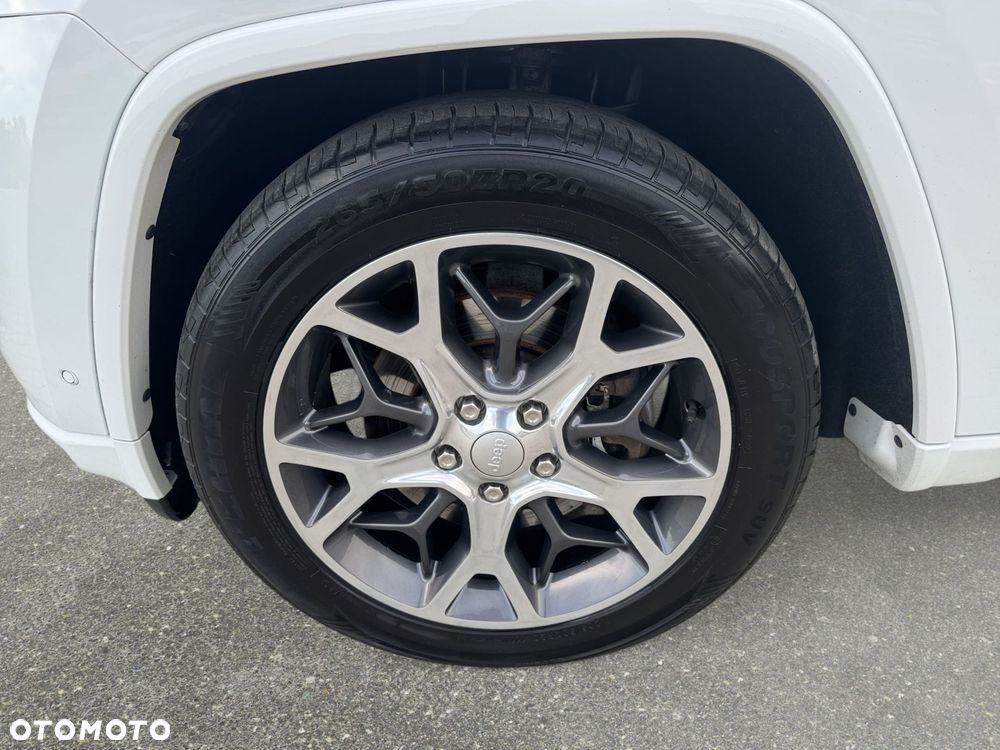 Jeep Grand Cherokee - 11