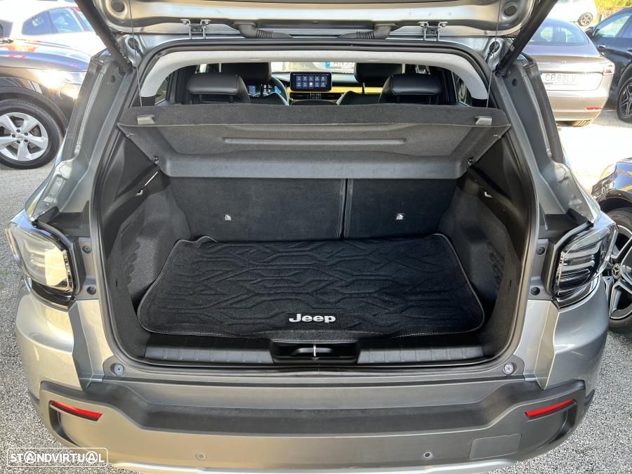 Jeep Avenger 54 kWh Summit - 52