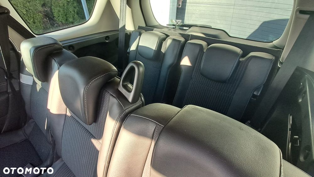 Renault Scenic 1.5 dCi Life - 11