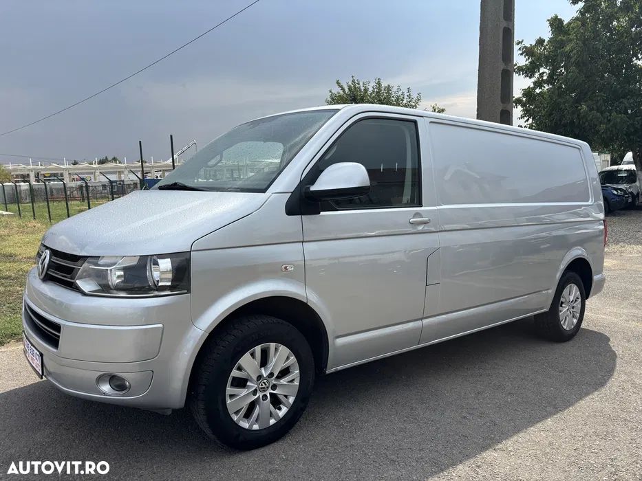 Volkswagen Transporter - 1