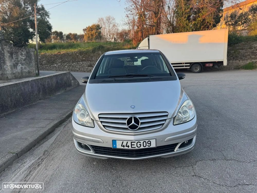 Mercedes-Benz B 150 BlueEFFICIENCY - 4