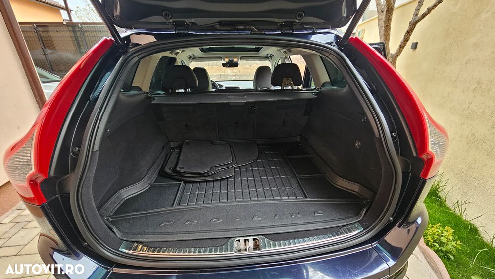 Volvo XC 60 - 8