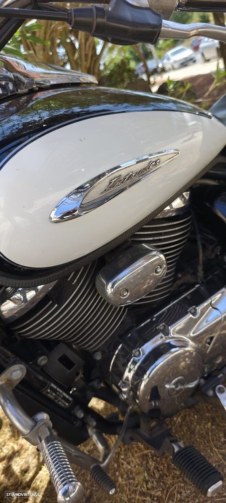 Suzuki Intruder VL 800 - 26