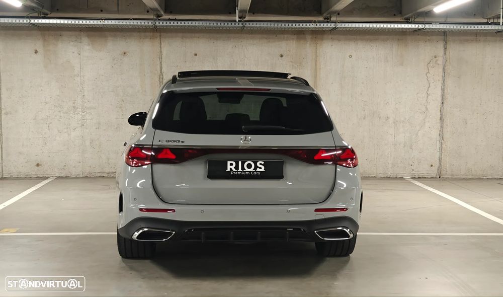 Mercedes-Benz E 300 Standard - 38