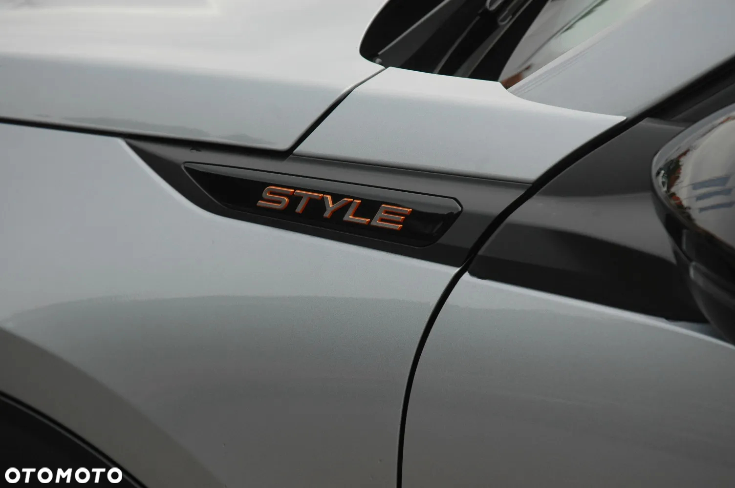 Peugeot 2008 PureTech mHEV Style e-DCS6 - 10
