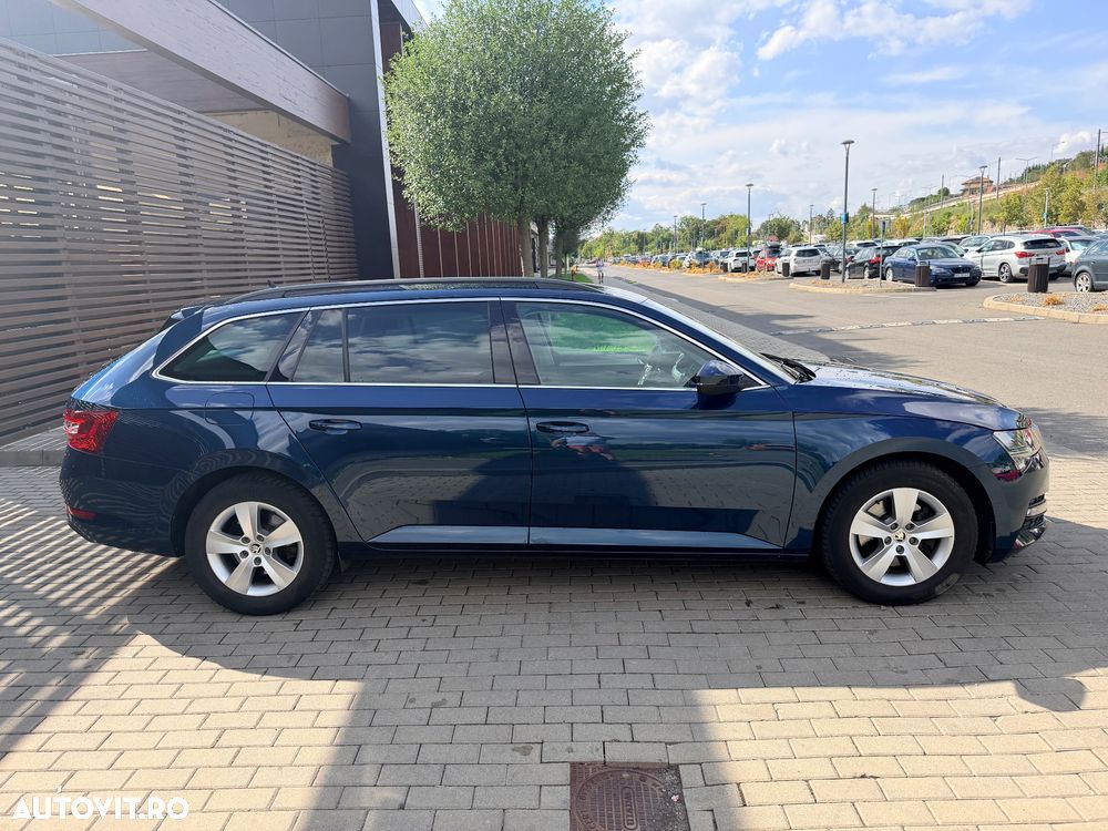 Skoda Superb 2.0 TDI DSG Ambition - 14