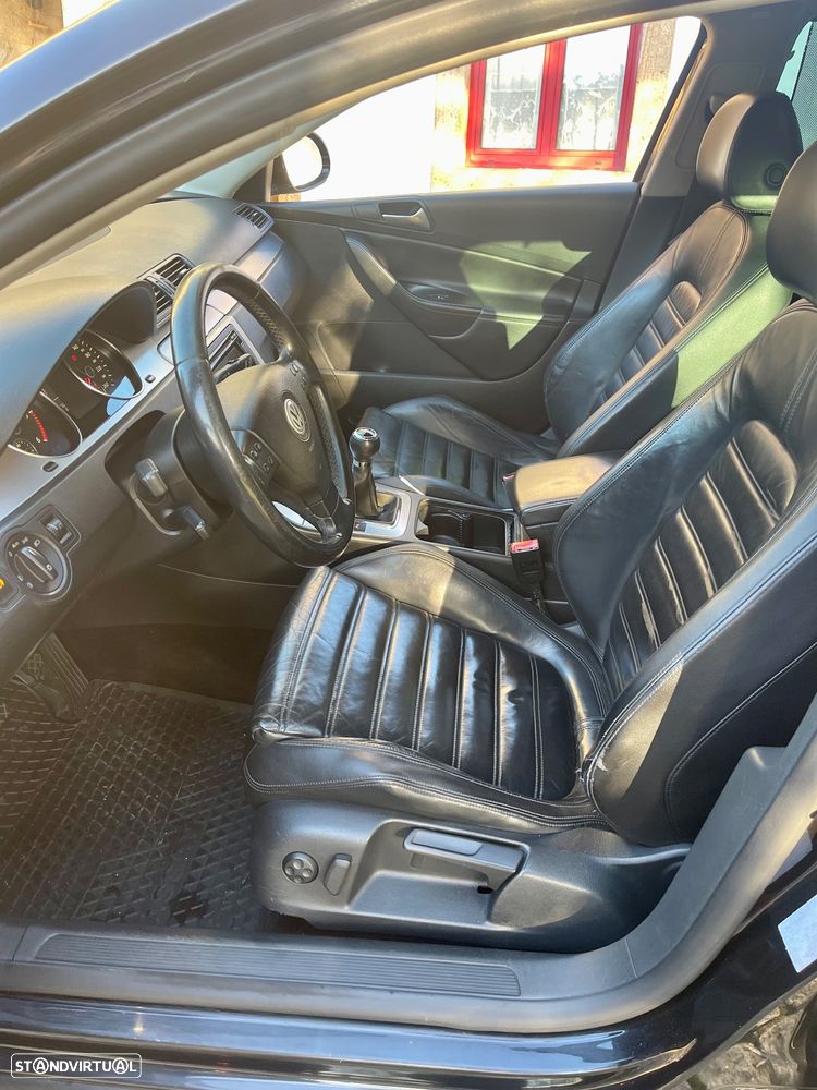VW Passat Variant 2.0 TDi Highline - 11